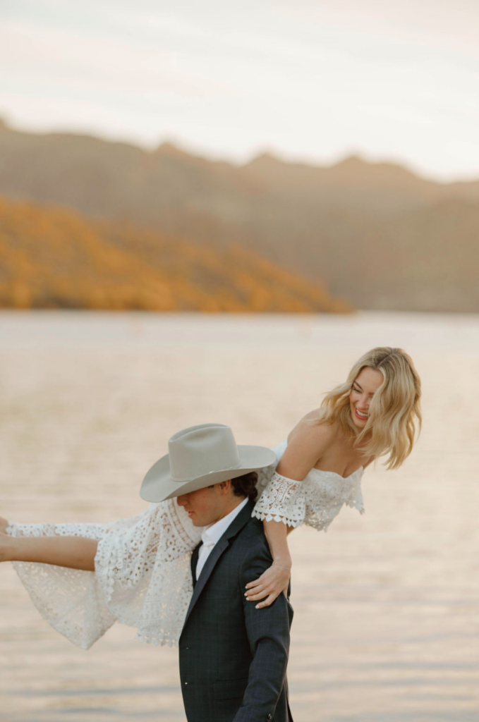 Butcher Jones – The Perfect Blend of Desert & Water For Your Outdoor Engagement Photos